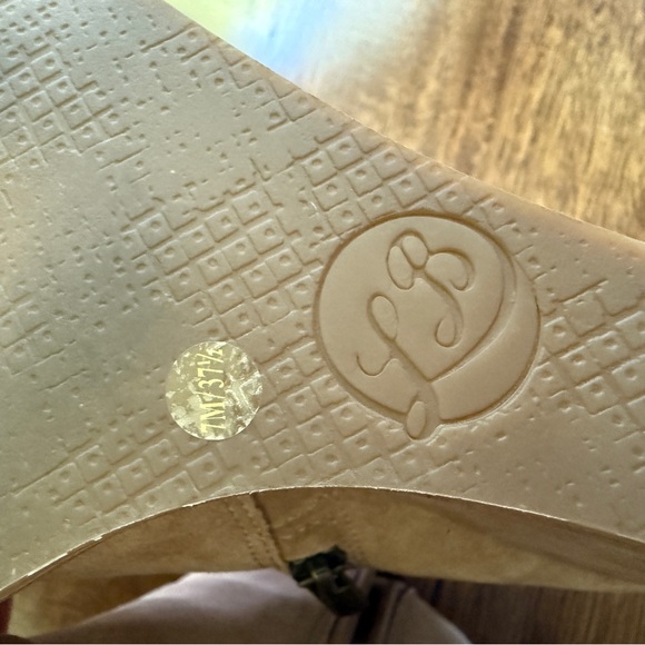 Lucky Brand Tan Wedged Booties - Picture 7 of 7